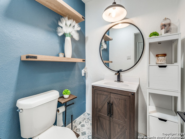 Listing photo id 16 for 3605 Hidden  E1