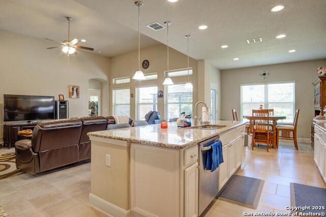 Image 12 of 30 For 9019 Monument Parke