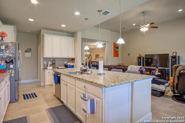 Image 13 of 30 For 9019 Monument Parke