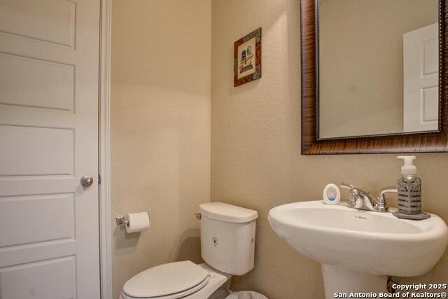 Image 20 of 30 For 9019 Monument Parke