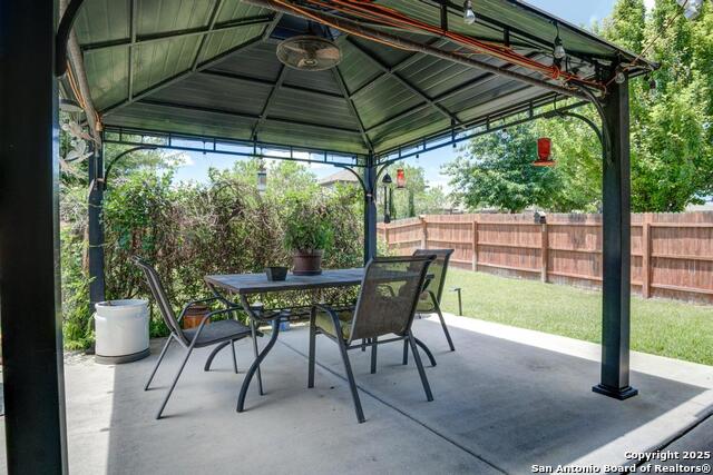 Image 25 of 30 For 9019 Monument Parke