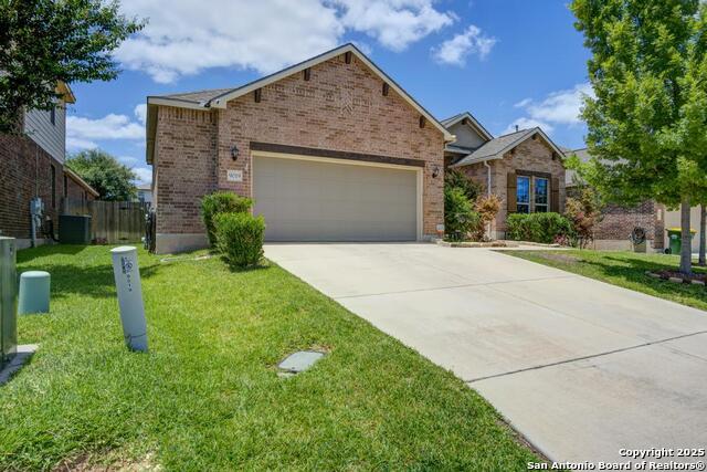 Image 3 of 30 For 9019 Monument Parke