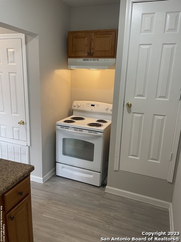 Image 7 of 10 For 1526 Craig W