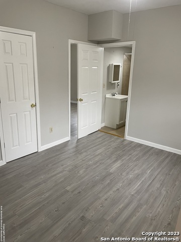 Image 8 of 10 For 1526 Craig W