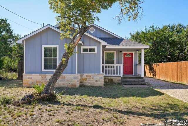 Details for 636 Skyline Dr, Bandera, TX 78003