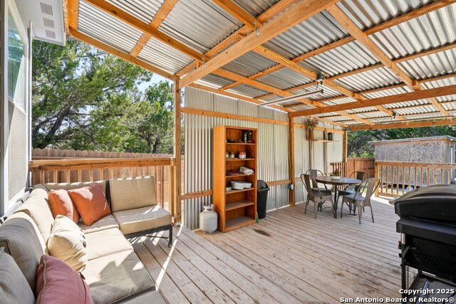 Image 19 of 28 For 636 Skyline Dr