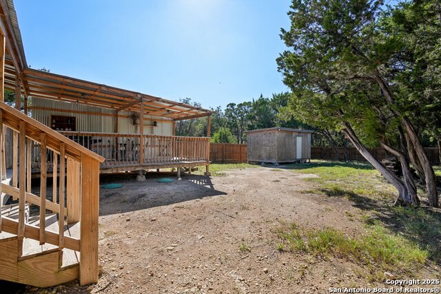 Image 21 of 28 For 636 Skyline Dr