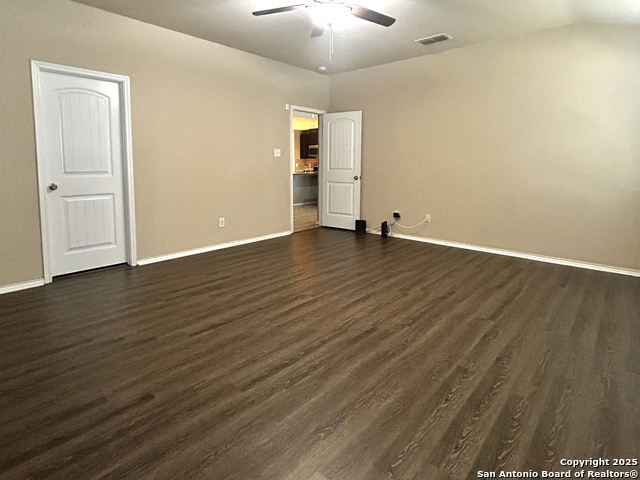 Image 9 of 24 For 3915 Goliad Ford