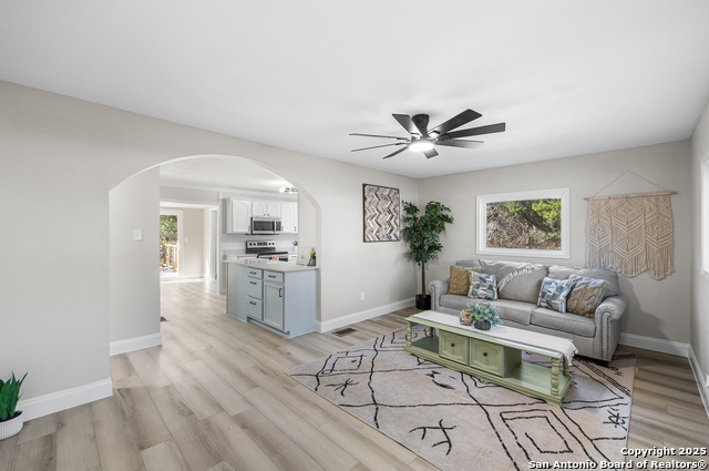 Image 6 of 31 For 1230 Echo Meadow