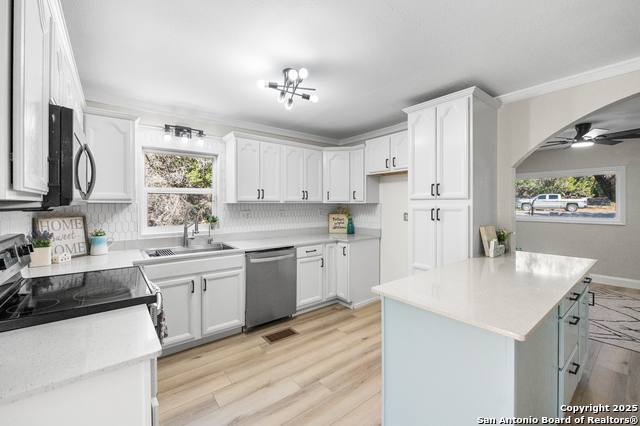 Image 8 of 31 For 1230 Echo Meadow