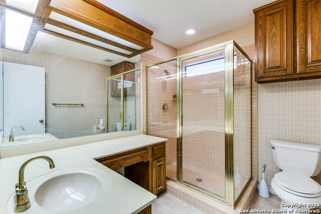 Image 18 of 26 For 15558 Clover