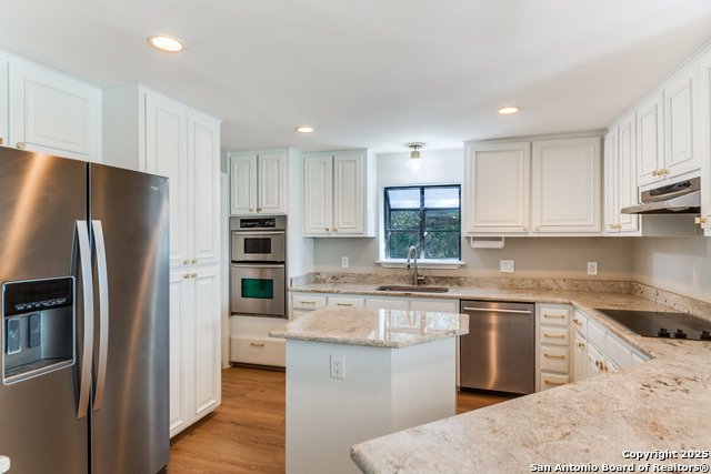 Image 9 of 26 For 15558 Clover