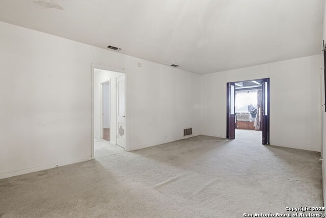 Image 5 of 18 For 2742 Craig Pl W