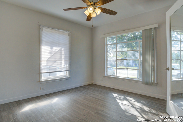 Image 11 of 22 For 2375 Burnet  