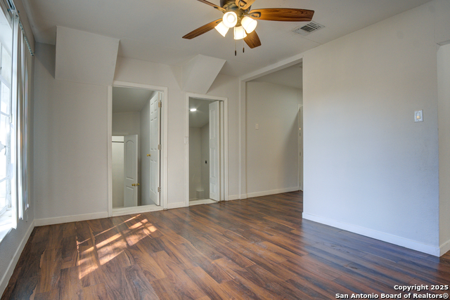 Image 7 of 22 For 2375 Burnet  