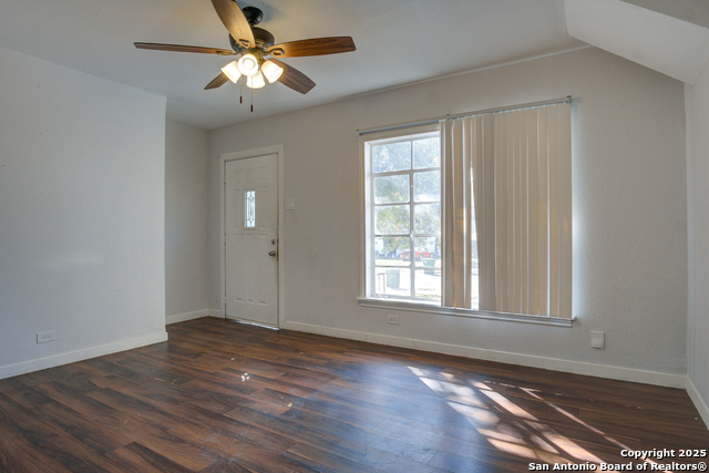 Image 9 of 22 For 2375 Burnet  