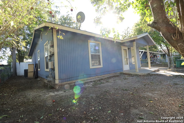 Image 18 of 22 For 164 Grapeland