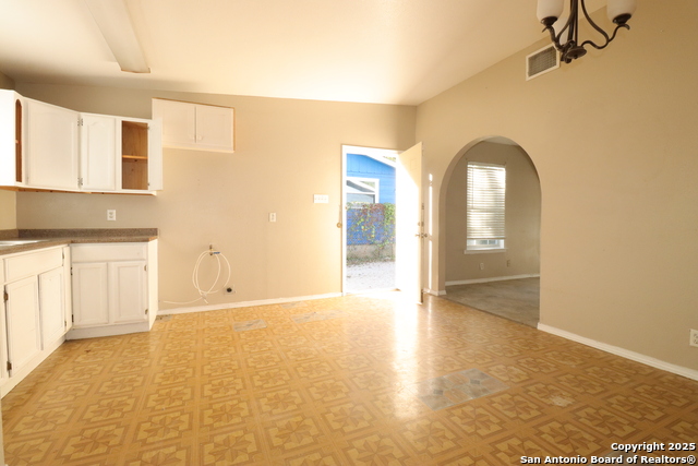 Image 2 of 22 For 164 Grapeland