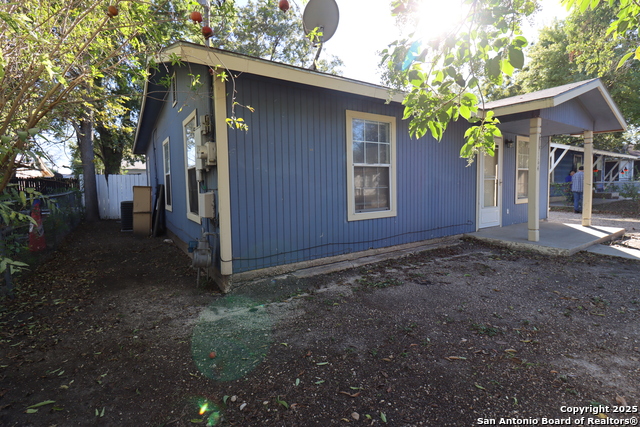 Image 21 of 22 For 164 Grapeland