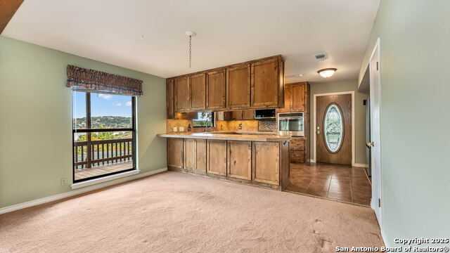 Image 2 of 32 For 642 Lakebreeze