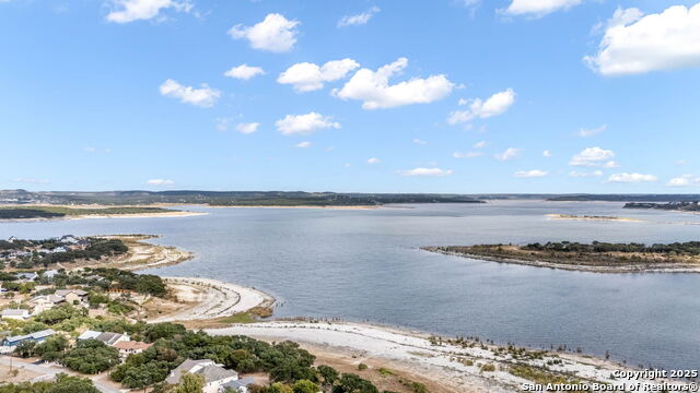 Image 30 of 32 For 642 Lakebreeze