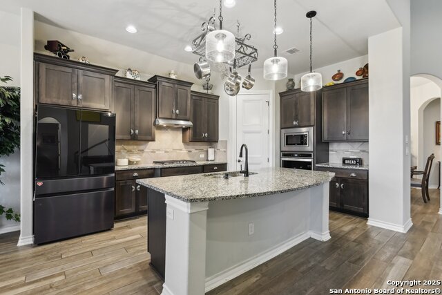 Image 13 of 42 For 14536 Gold Rush Pass