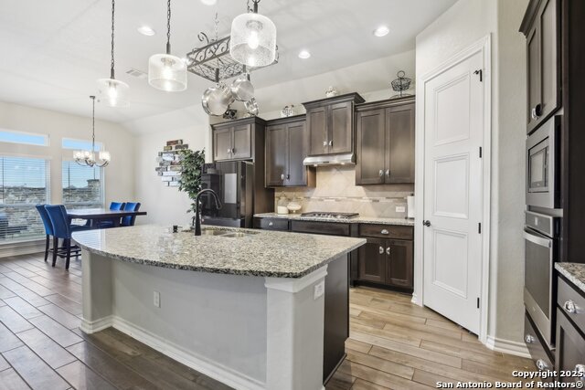 Image 14 of 42 For 14536 Gold Rush Pass