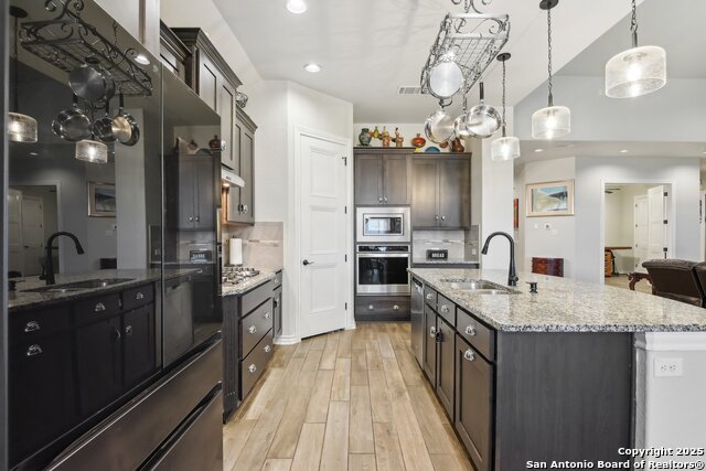 Image 16 of 42 For 14536 Gold Rush Pass