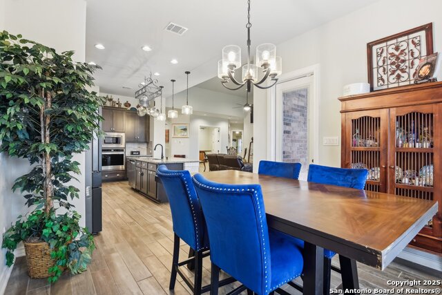 Image 20 of 42 For 14536 Gold Rush Pass