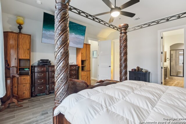 Image 33 of 42 For 14536 Gold Rush Pass