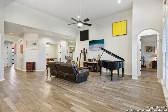 Image 6 of 42 For 14536 Gold Rush Pass