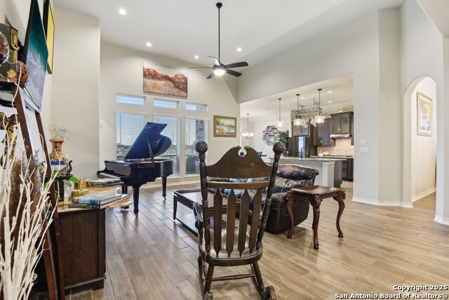 Image 8 of 42 For 14536 Gold Rush Pass