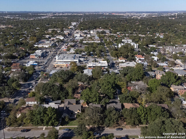 Image 43 of 48 For 217 Rosewood E