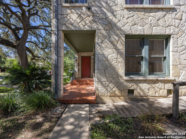 Image 5 of 48 For 217 Rosewood E