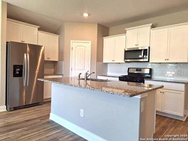 Image 4 of 15 For 1305 Almond