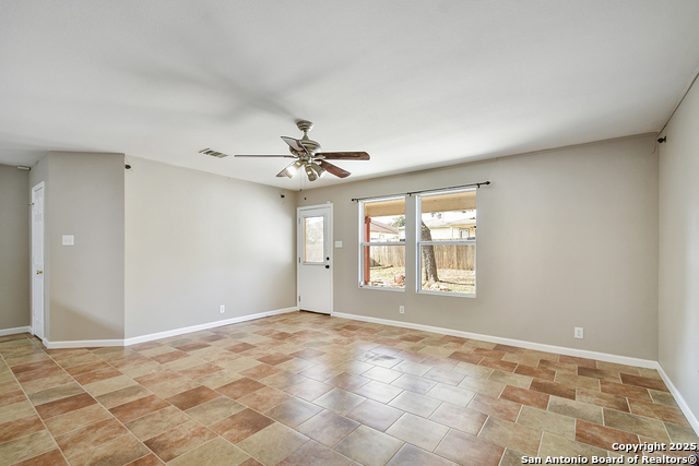 Image 3 of 39 For 240 Katie Ct