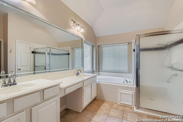 Listing photo id 11 for 1111 Crystal Spring