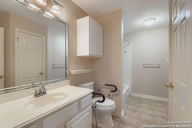 Listing photo id 15 for 1111 Crystal Spring