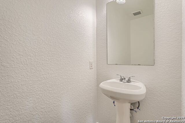 Image 19 of 30 For 15111 Pandion