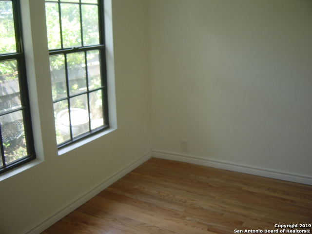 Image 7 of 15 For 442 Sharon Dr