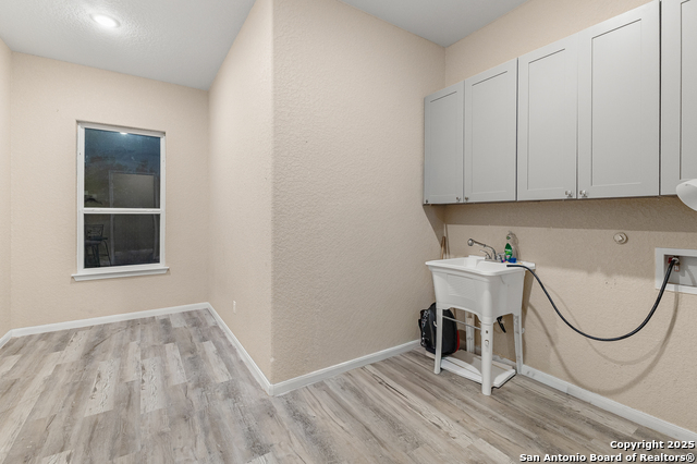 Listing photo id 19 for 703 Petaluma Blvd W