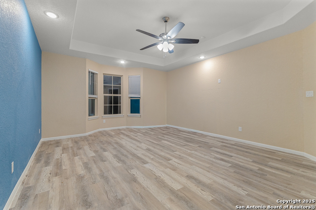 Listing photo id 28 for 703 Petaluma Blvd W