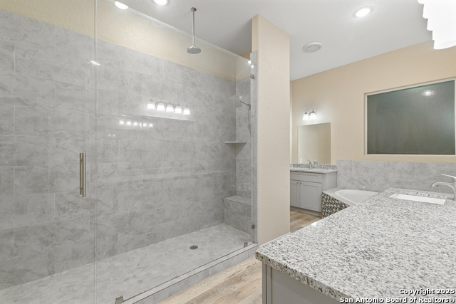 Listing photo id 31 for 703 Petaluma Blvd W