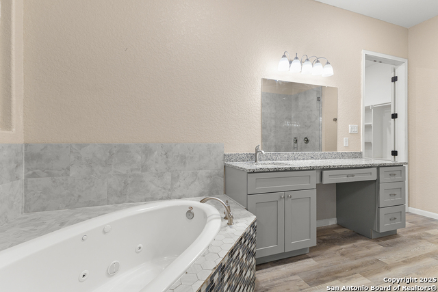 Listing photo id 32 for 703 Petaluma Blvd W