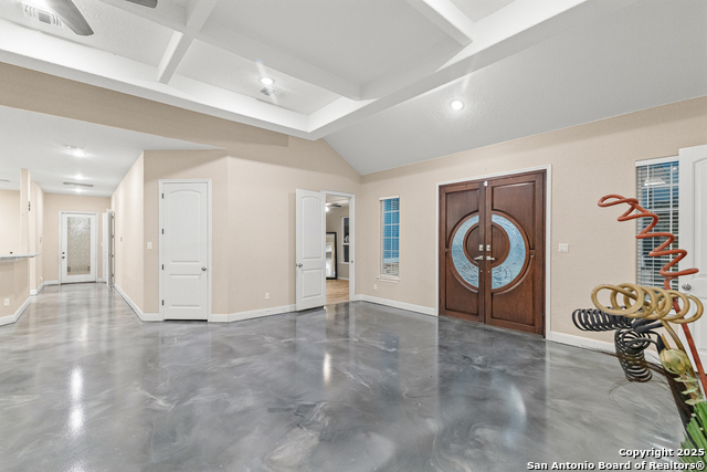 Listing photo id 5 for 703 Petaluma Blvd W