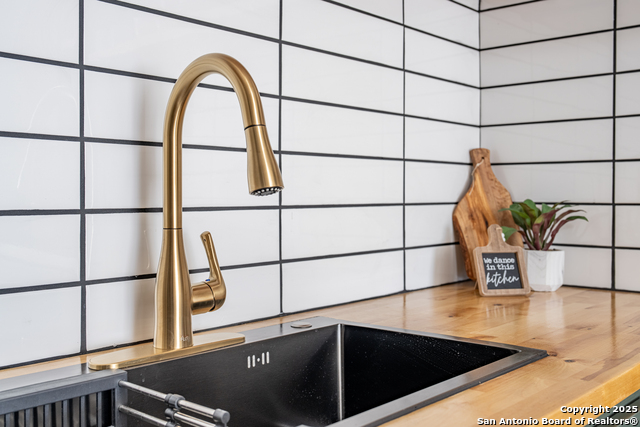 Image 5 of 21 For 1207 W Gerald A