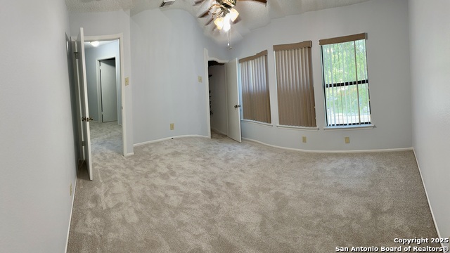 Image 9 of 15 For 9847 Kelton