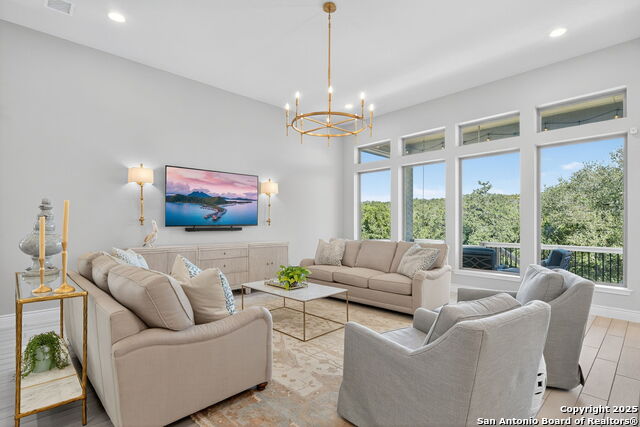 Listing photo id 11 for 24314 Downhill Lie