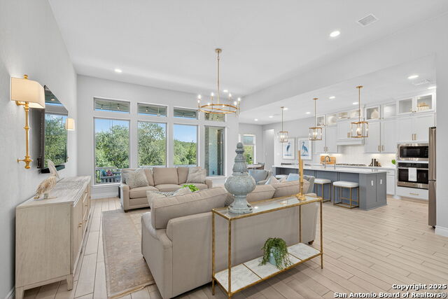 Listing photo id 15 for 24314 Downhill Lie