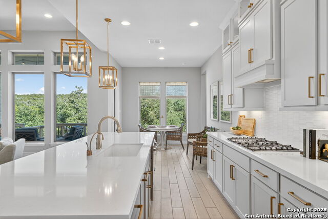 Listing photo id 20 for 24314 Downhill Lie